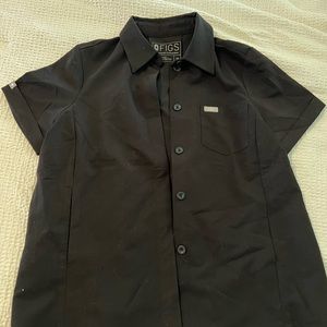 FIGs Button Up Top